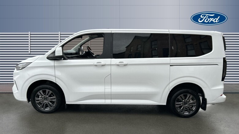 Ford Tourneo Custom 320 L1 Diesel Fwd 2.0 EcoBlue 136ps H1 Titanium 8 seater Auto